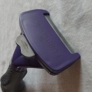 Furminator Deshedding Brush, size medium